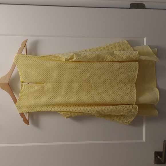 Yellow blouse - Picture 2 of 3